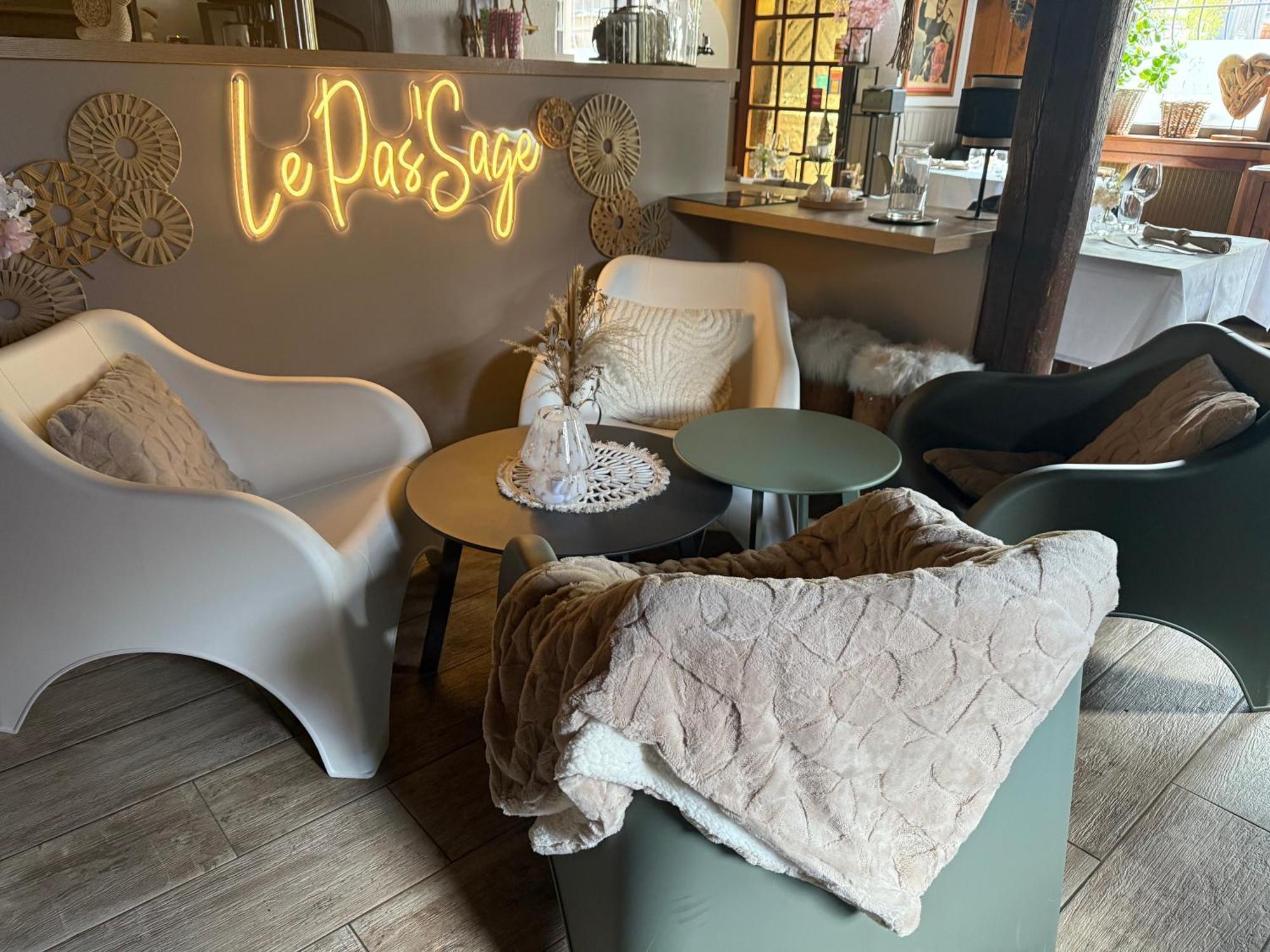Hotel Wistub Le Passage サント・マリー・オー・ミーヌ エクステリア 写真