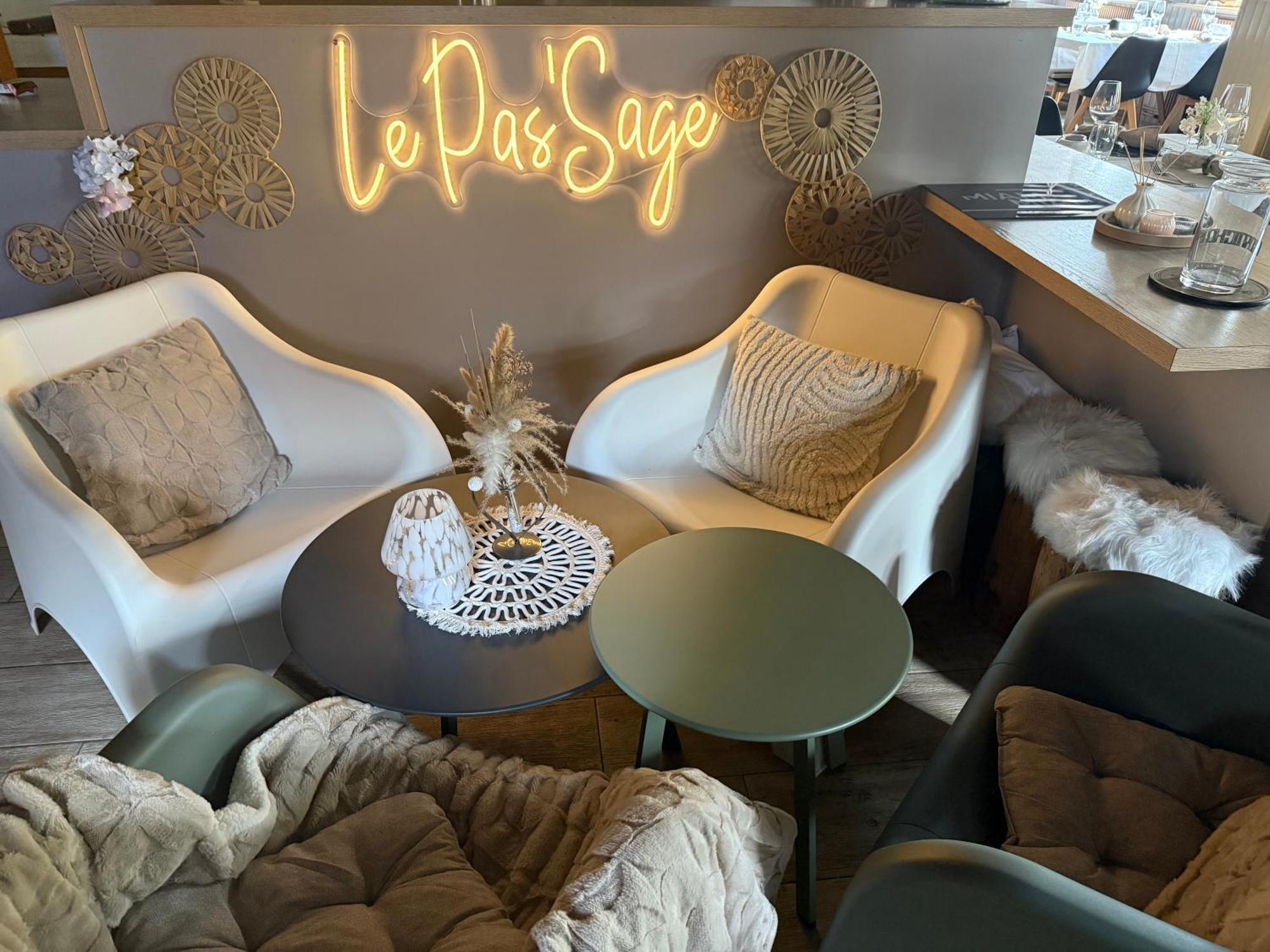 Hotel Wistub Le Passage サント・マリー・オー・ミーヌ エクステリア 写真